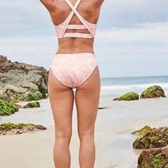 NWT Athleta South Beach High waist bottom size large - Picture 3 of 9